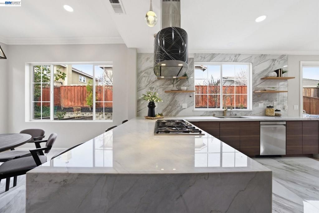 Image 10 of property listing at 177 Elisha Lane, San Ramon, CA 94582