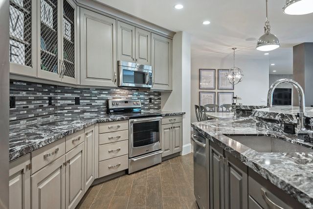 602 N QUAIL HOLLOW LN, Alpine, UT 84004