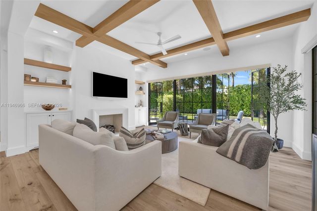 44 S Beach Rd, Hobe Sound, FL 33455