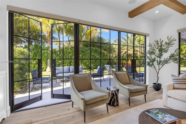 44 S Beach Rd, Hobe Sound, FL 33455