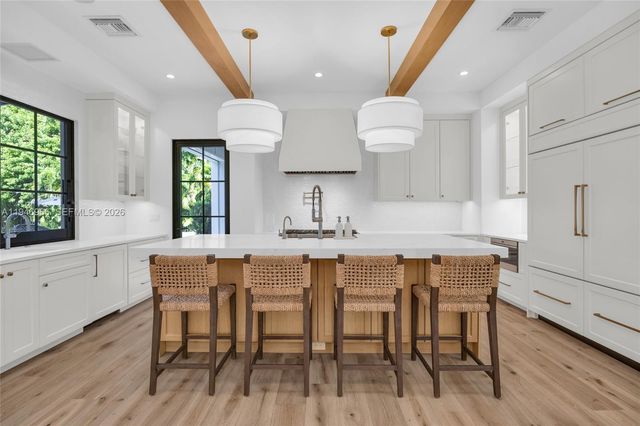 44 S Beach Rd, Hobe Sound, FL 33455