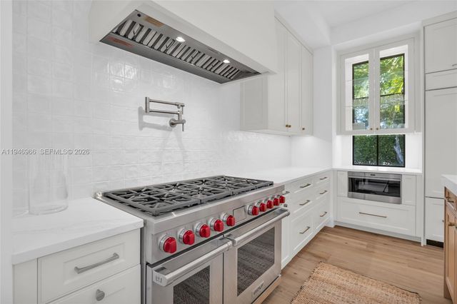 44 S Beach Rd, Hobe Sound, FL 33455