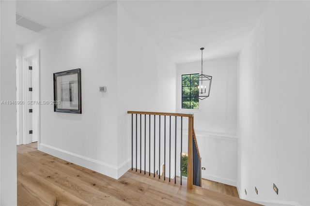 44 S Beach Rd, Hobe Sound, FL 33455