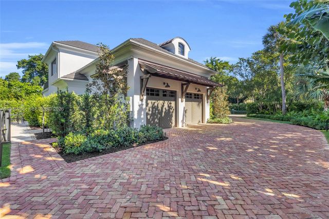 44 S Beach Rd, Hobe Sound, FL 33455