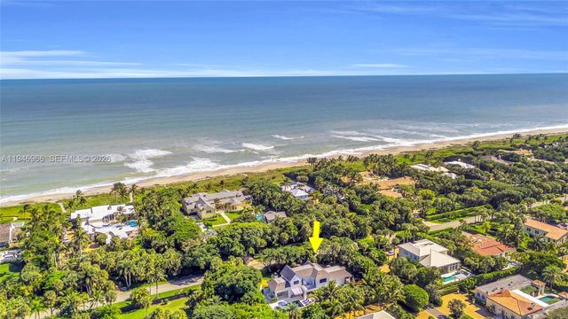 44 S Beach Rd, Hobe Sound, FL 33455