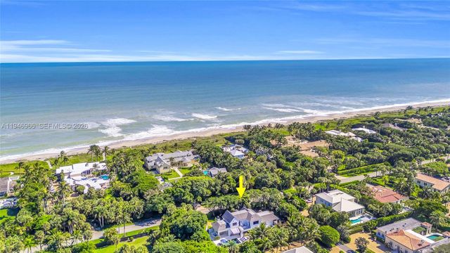 44 S Beach Rd, Hobe Sound, FL 33455