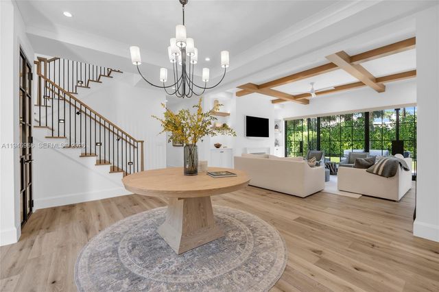 44 S Beach Rd, Hobe Sound, FL 33455