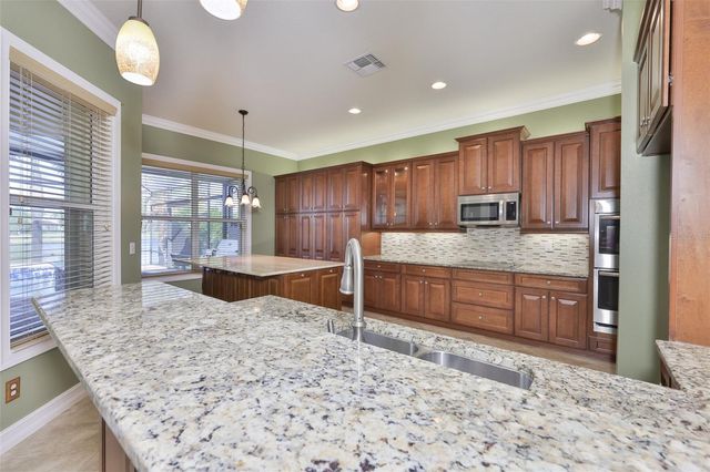5073 STONE HARBOR CIR, Wimauma, FL 33598