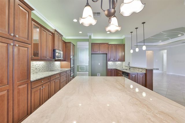 5073 STONE HARBOR CIR, Wimauma, FL 33598