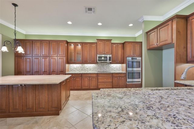 5073 STONE HARBOR CIR, Wimauma, FL 33598