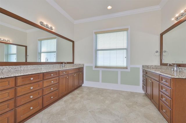 5073 STONE HARBOR CIR, Wimauma, FL 33598