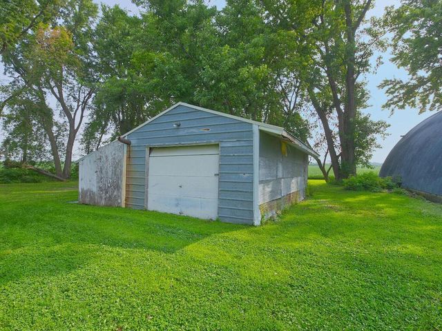 10864 117th Street SW, Winsted, MN 55395