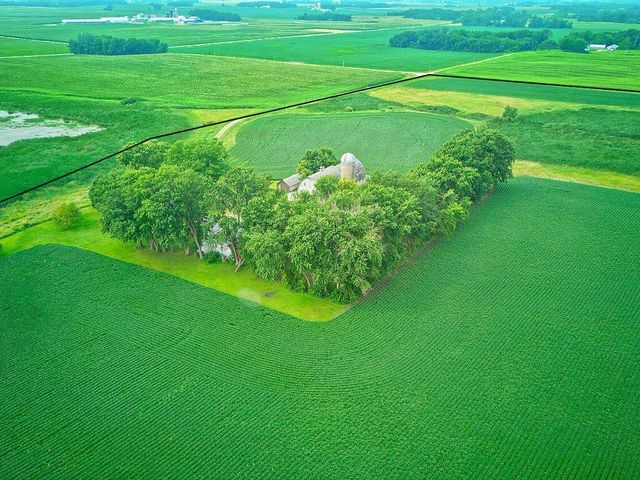 10864 117th Street SW, Winsted, MN 55395