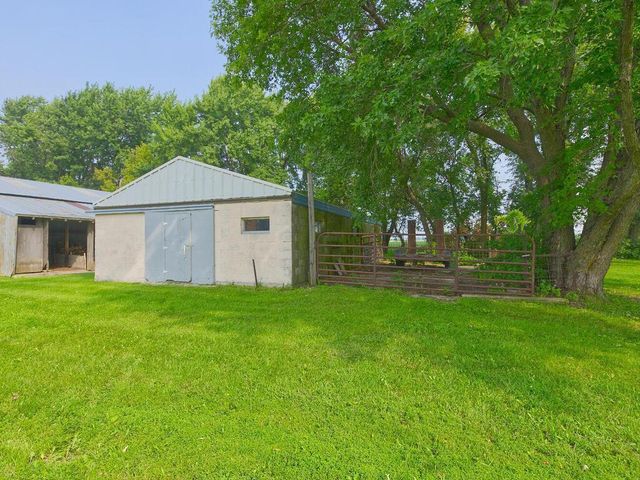 10864 117th Street SW, Winsted, MN 55395