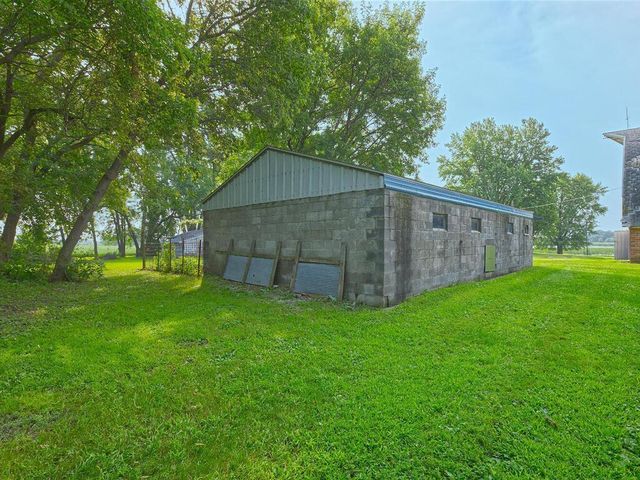 10864 117th Street SW, Winsted, MN 55395