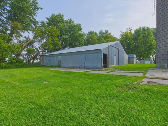 10864 117th Street SW, Winsted, MN 55395