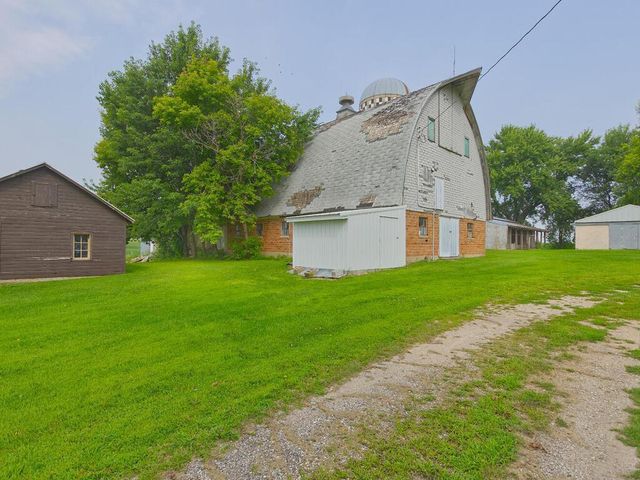 10864 117th Street SW, Winsted, MN 55395