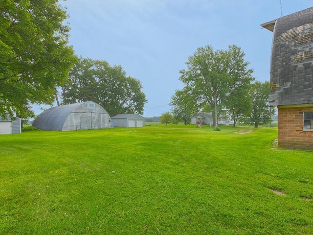 10864 117th Street SW, Winsted, MN 55395