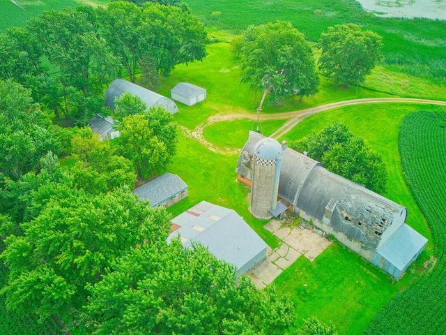 10864 117th Street SW, Winsted, MN 55395