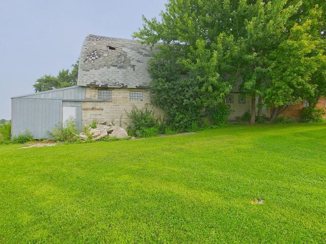 10864 117th Street SW, Winsted, MN 55395