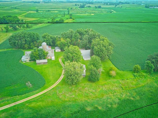 10864 117th Street SW, Winsted, MN 55395