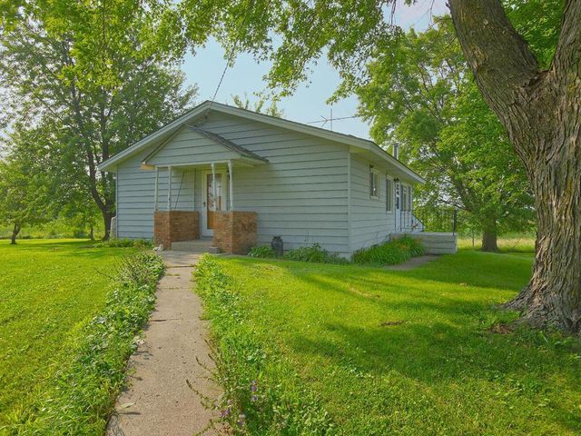 10864 117th Street SW, Winsted, MN 55395