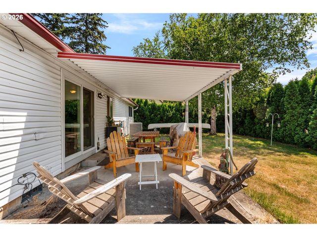 11064 Se MARKET St, Portland, OR 97216