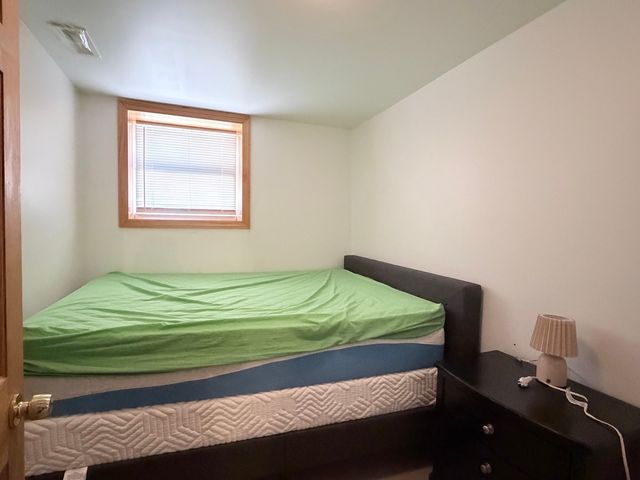 4024 S Artesian Avenue, Chicago, IL 60632