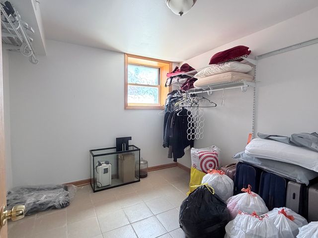 4024 S Artesian Avenue, Chicago, IL 60632