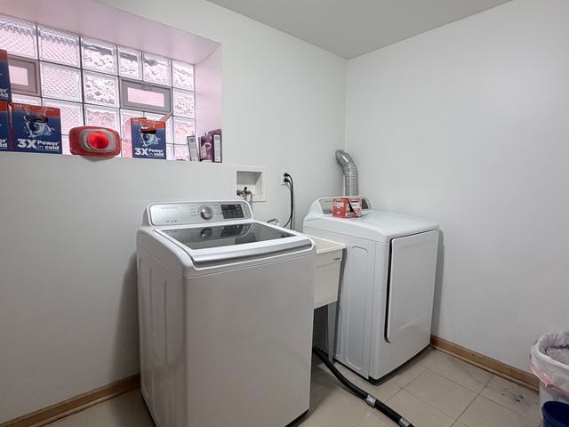 4024 S Artesian Avenue, Chicago, IL 60632