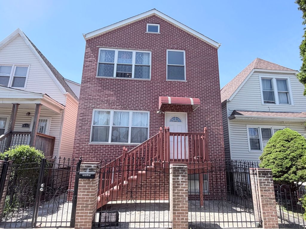 4024 S Artesian Avenue, Chicago, IL 60632