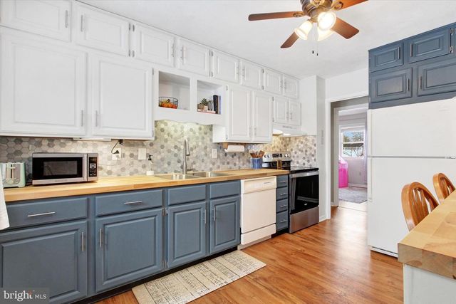 181 WOODCREST DR, Gettysburg, PA 17325