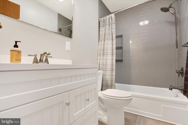 181 WOODCREST DR, Gettysburg, PA 17325