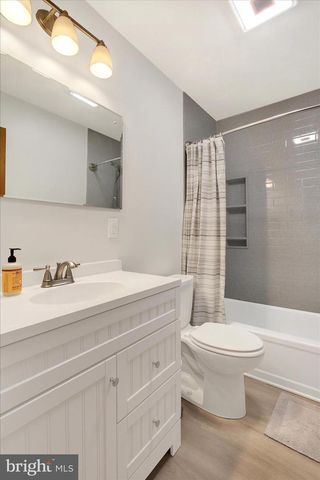 181 WOODCREST DR, Gettysburg, PA 17325