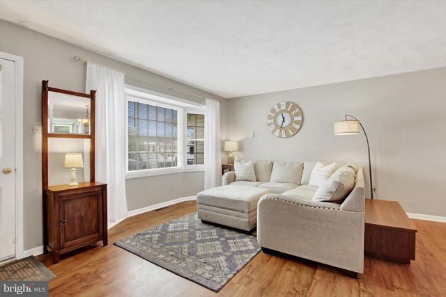 181 WOODCREST DR, Gettysburg, PA 17325