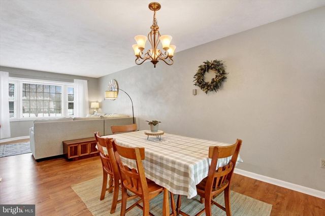 181 WOODCREST DR, Gettysburg, PA 17325