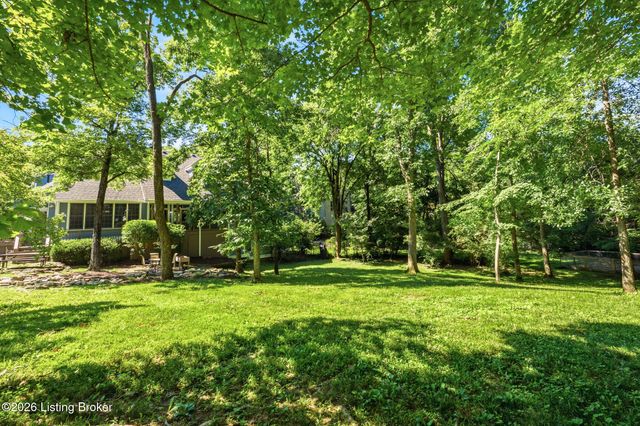 1502 Cowdrey Park Ln, Louisville, KY 40245