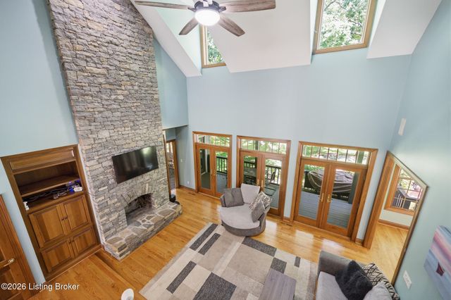 1502 Cowdrey Park Ln, Louisville, KY 40245