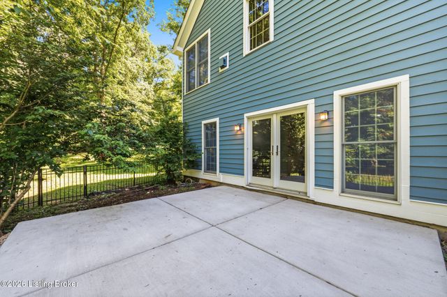 1502 Cowdrey Park Ln, Louisville, KY 40245