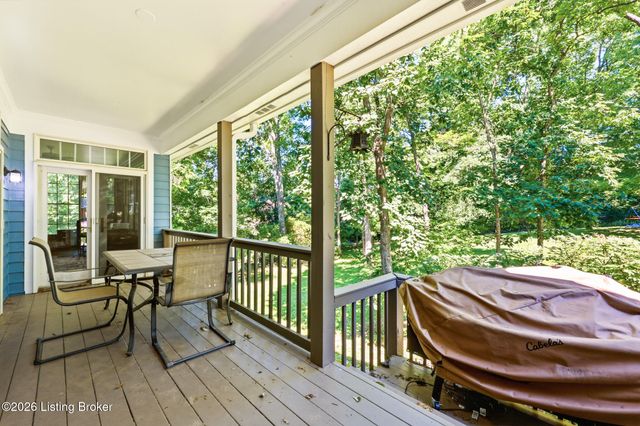 1502 Cowdrey Park Ln, Louisville, KY 40245