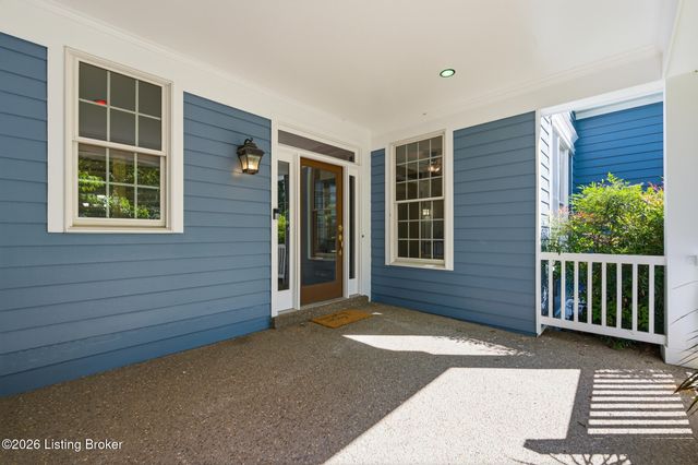 1502 Cowdrey Park Ln, Louisville, KY 40245