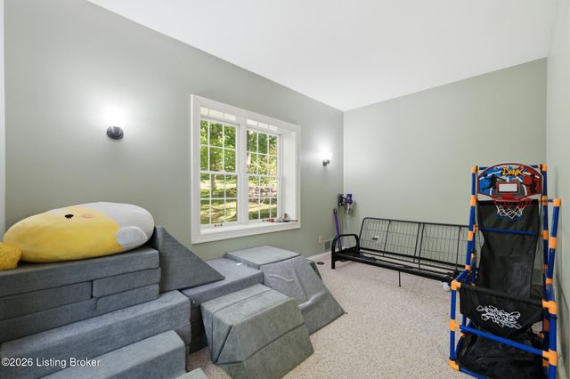 1502 Cowdrey Park Ln, Louisville, KY 40245