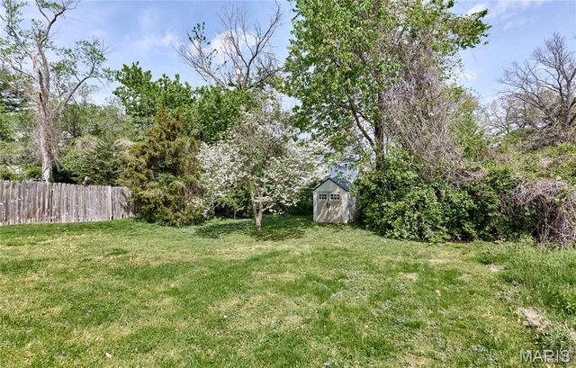 125 Lithia Avenue, Webster Groves, MO 63119