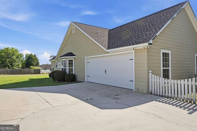 112 Manor Drive, Fitzgerald, GA 31750