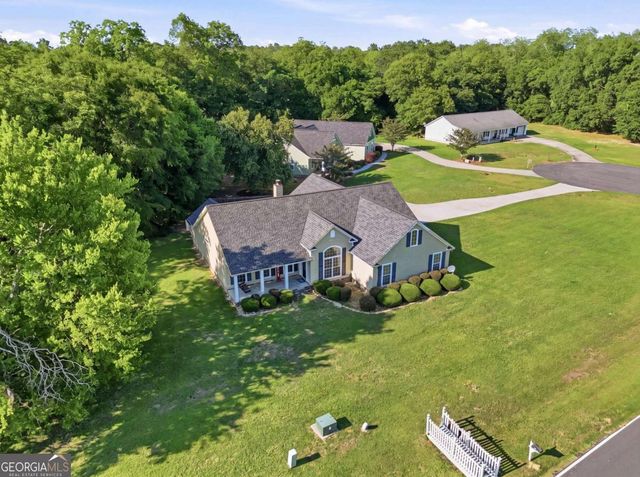 112 Manor Drive, Fitzgerald, GA 31750