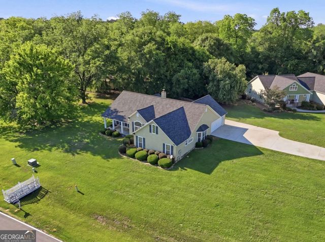 112 Manor Drive, Fitzgerald, GA 31750