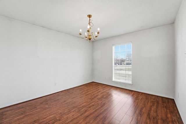 3901 22nd Street N, Texas City, TX 77590