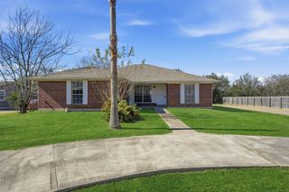 3901 22nd Street N, Texas City, TX 77590