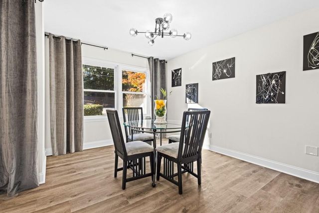 3206 Pine Springs Manor, Decatur, GA 30034