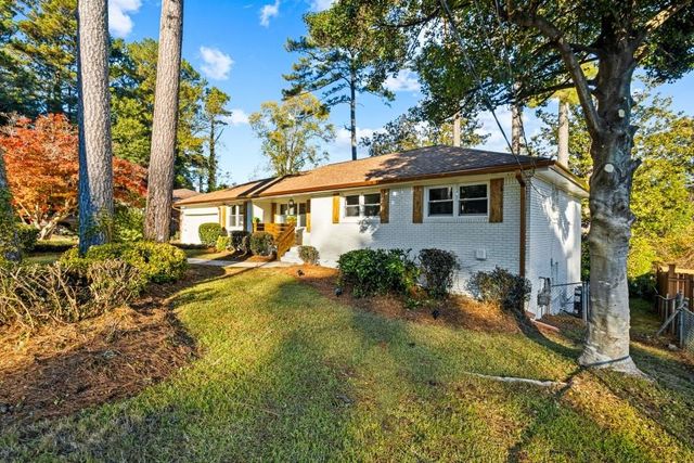 3206 Pine Springs Manor, Decatur, GA 30034